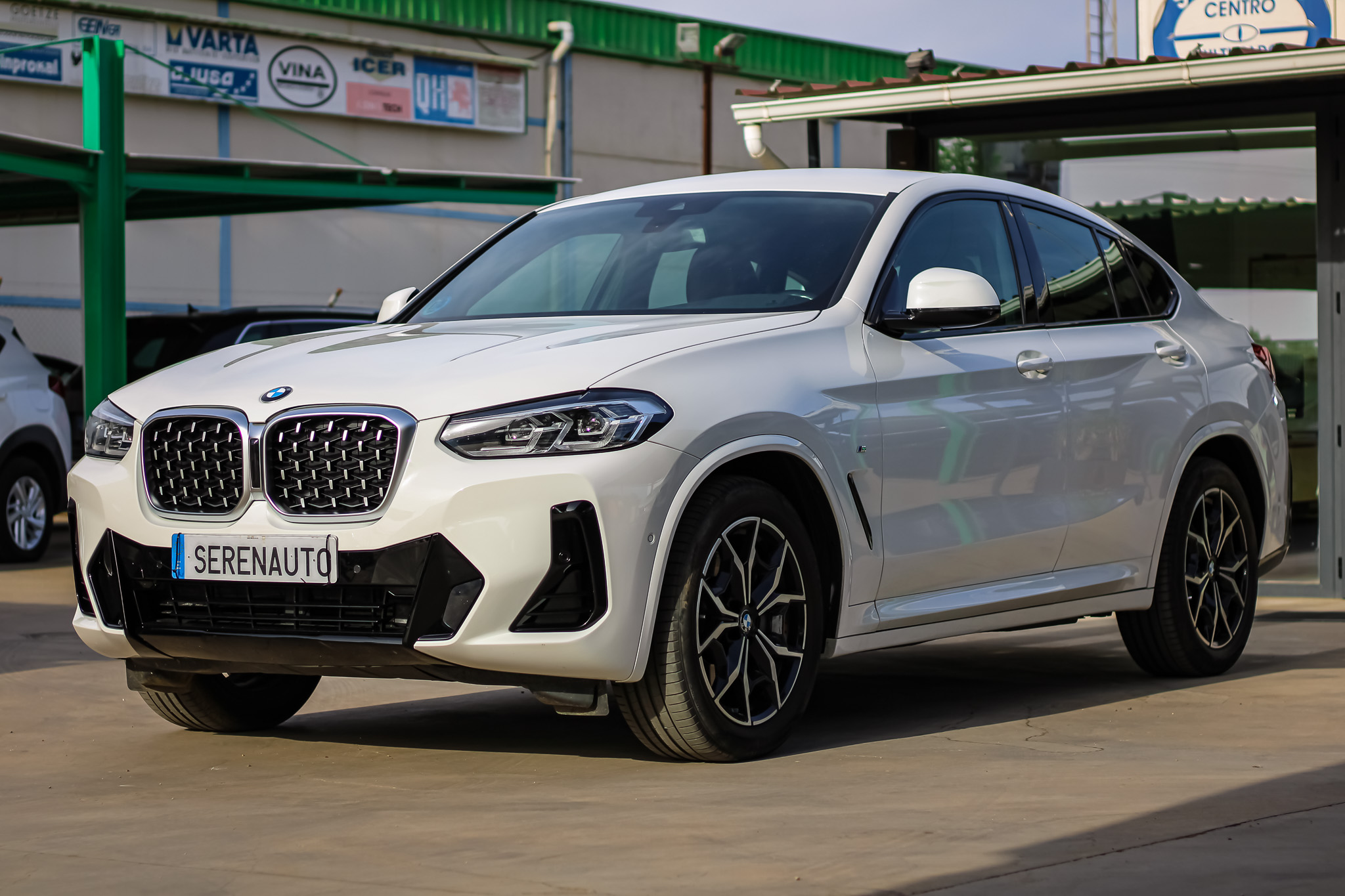 
								BMW X4 xDrive30d xLine full									