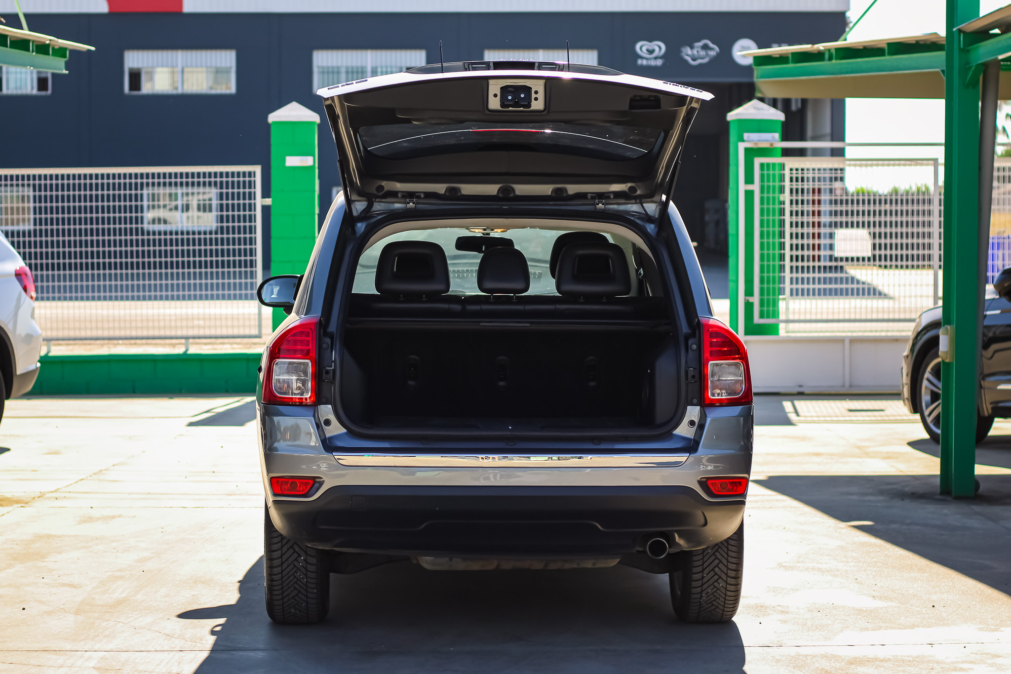 
								JEEP Compass 2.2 CRD Limited 4×2 136 CV full									