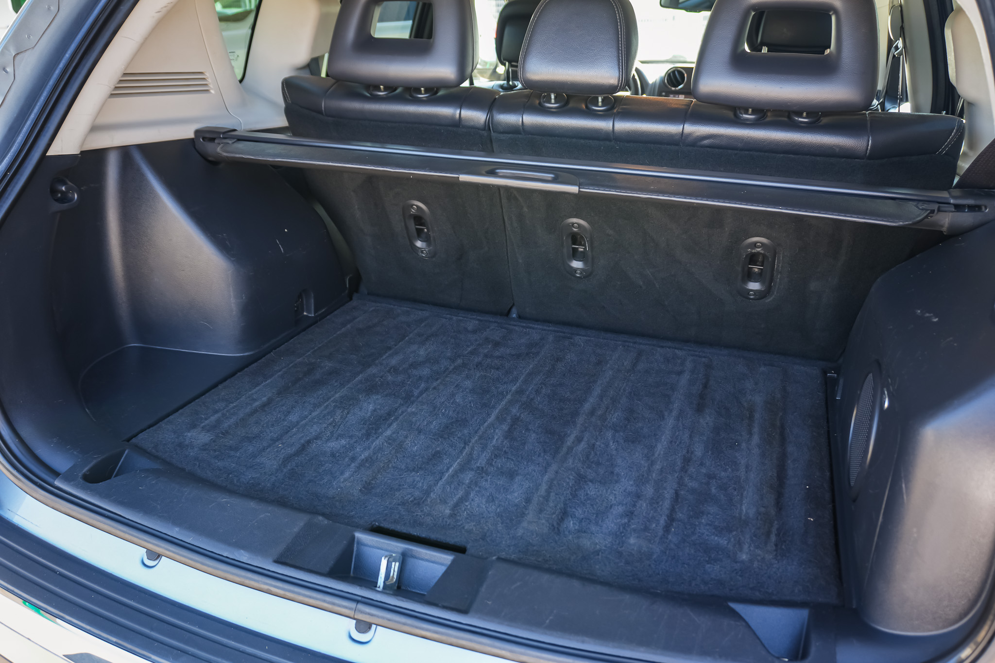 
								JEEP Compass 2.2 CRD Limited 4×2 136 CV full									