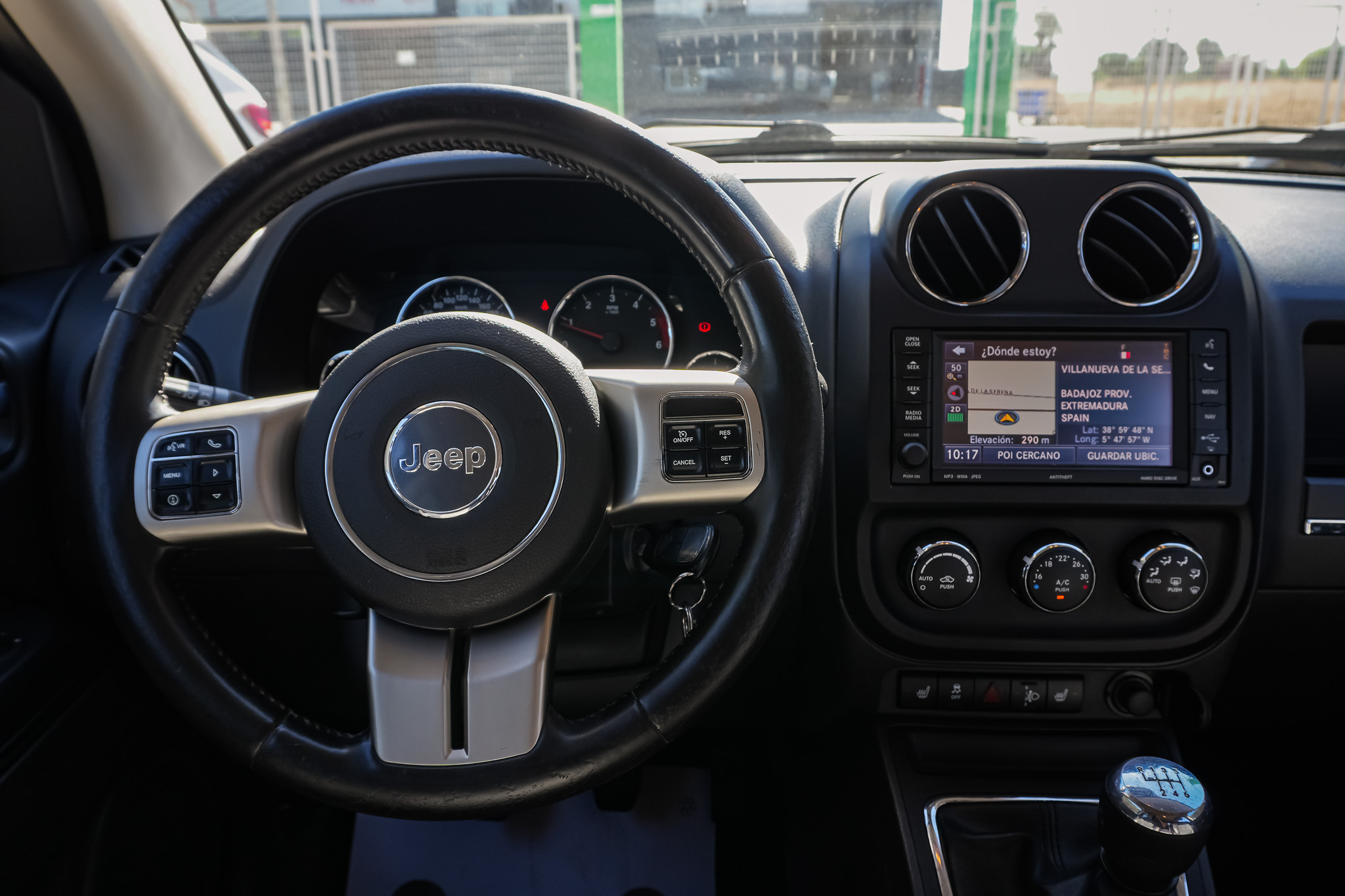 
								JEEP Compass 2.2 CRD Limited 4×2 136 CV full									