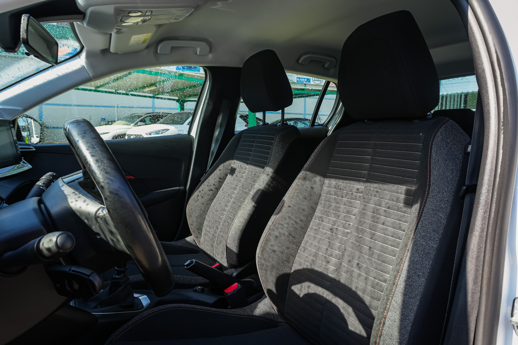 
								PEUGEOT 208 BlueHDi 73kW 100CV Active full									