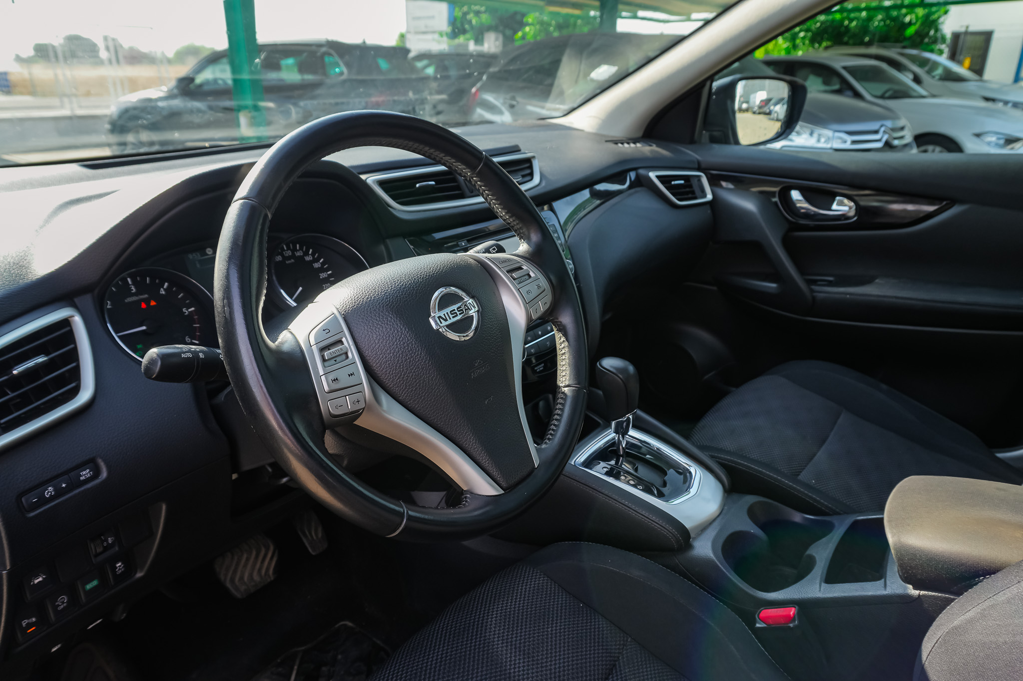 
								NISSAN QASHQAI 1.6 dCi XTRONIC NCONNECTA full									