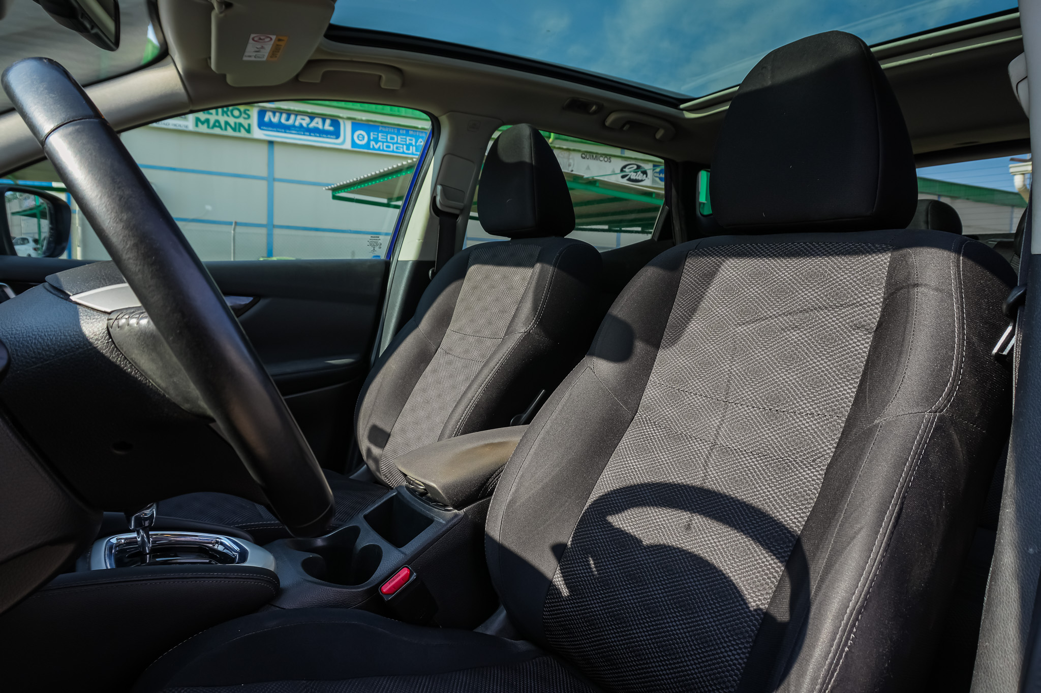 
								NISSAN QASHQAI 1.6 dCi XTRONIC NCONNECTA full									