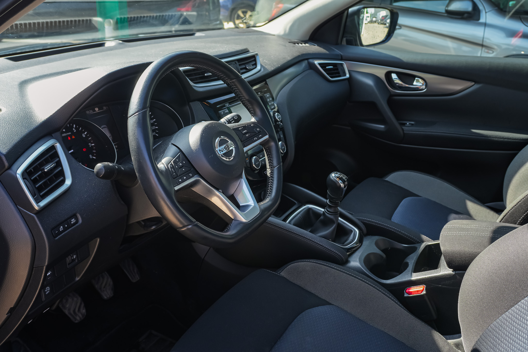 
								NISSAN QASHQAI DIGT 85 kW 115 CV NCONNECTA full									