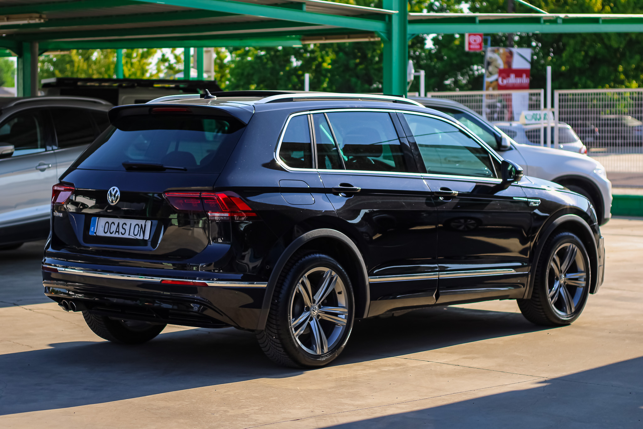 
								VOLKSWAGEN Tiguan RLine 2.0 TDI 110CV BMT 4×2 full									