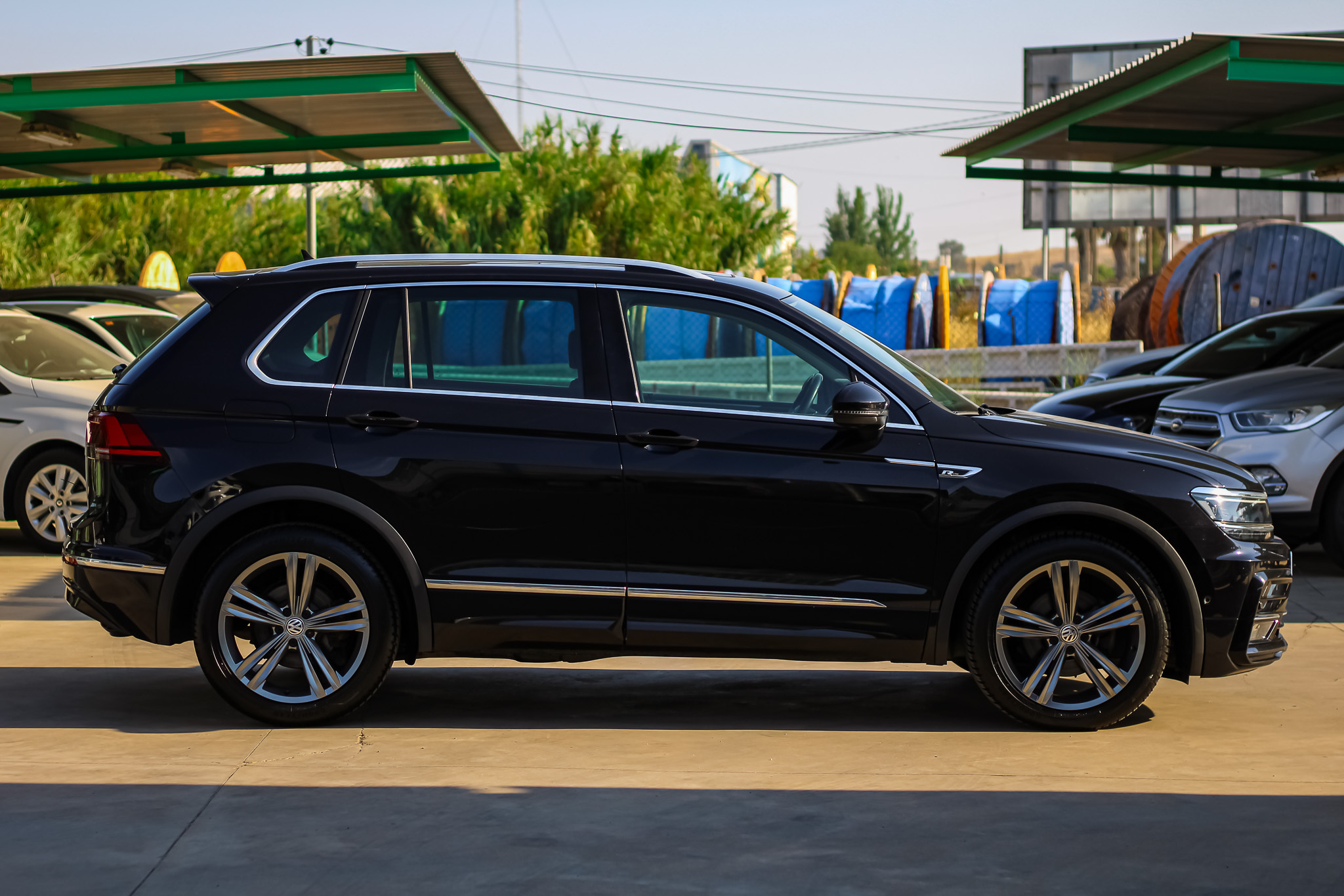 
								VOLKSWAGEN Tiguan RLine 2.0 TDI 110CV BMT 4×2 full									