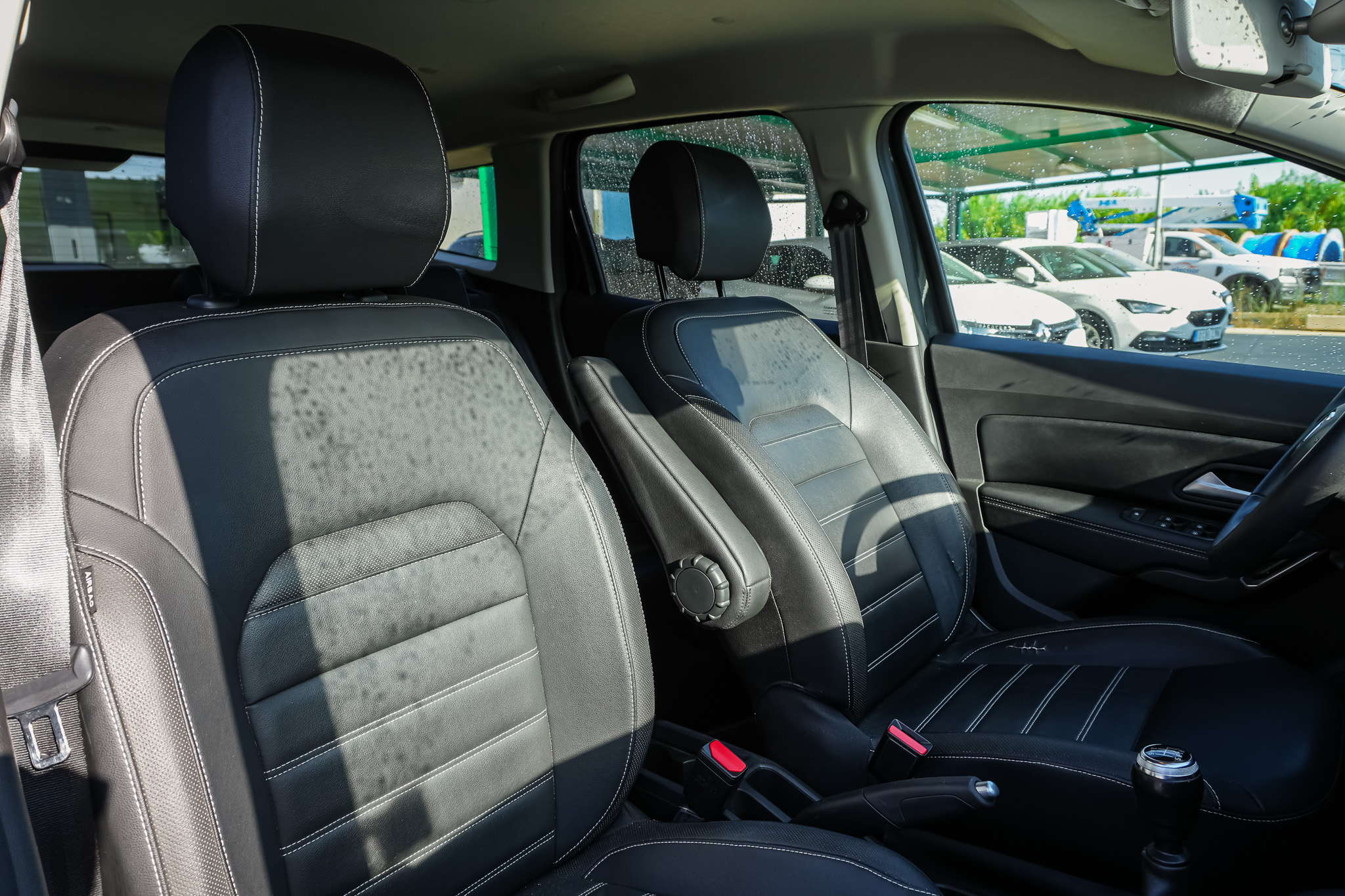 
								DACIA Duster Prestige TCE 92kW 125CV 4X2 full									