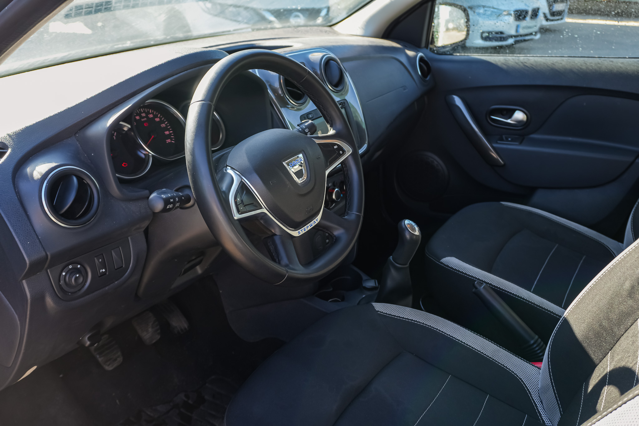 
								DACIA Sandero Stepway Essential Blue dCi 70kW SS full									