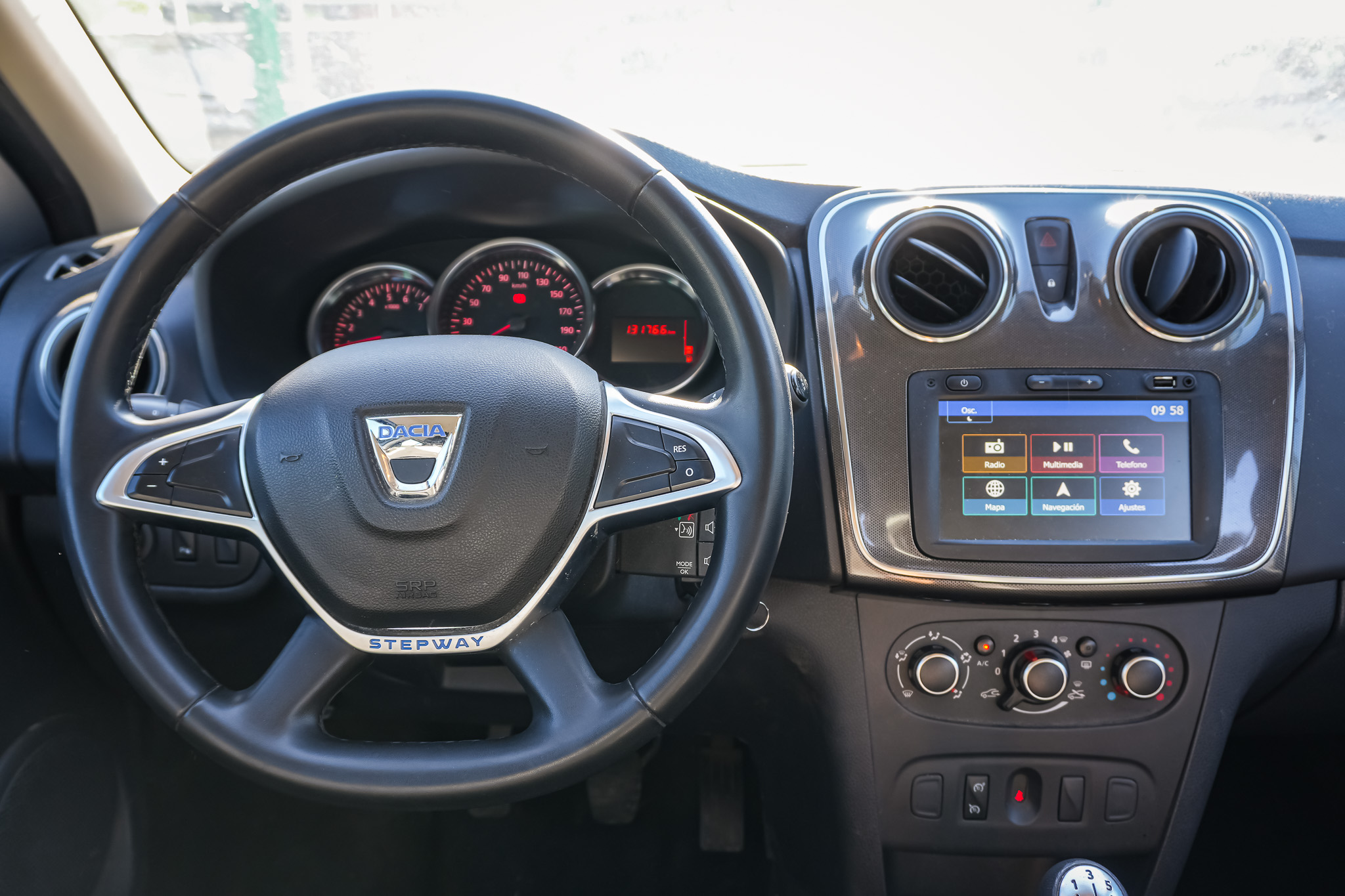 
								DACIA Sandero Stepway Essential Blue dCi 70kW SS full									