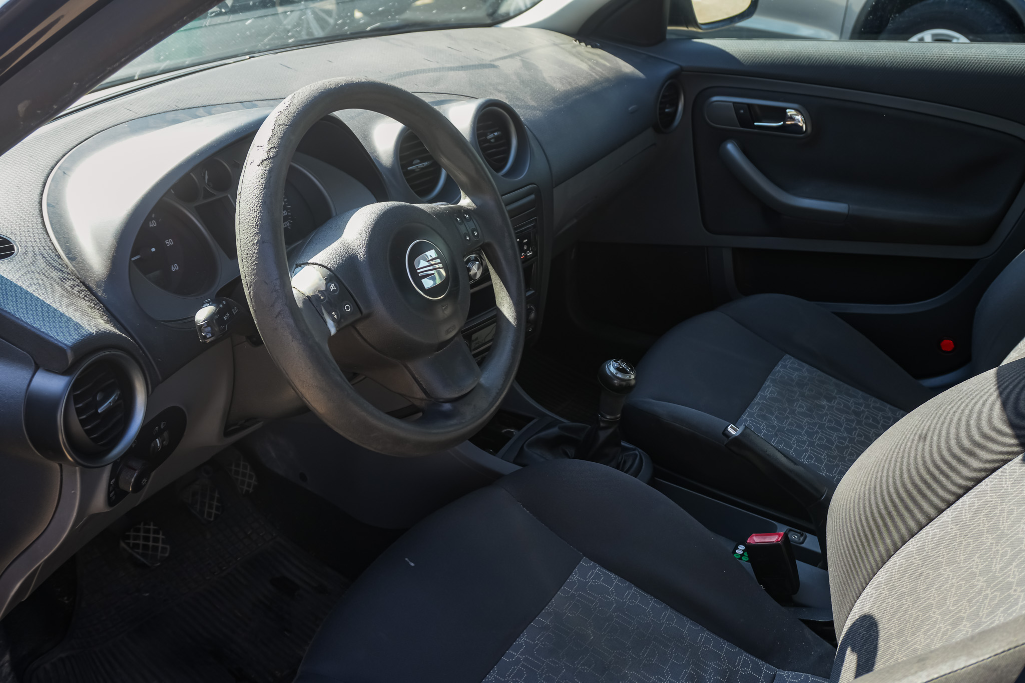
								SEAT Ibiza 1.4 TDI 80cv Reference full									