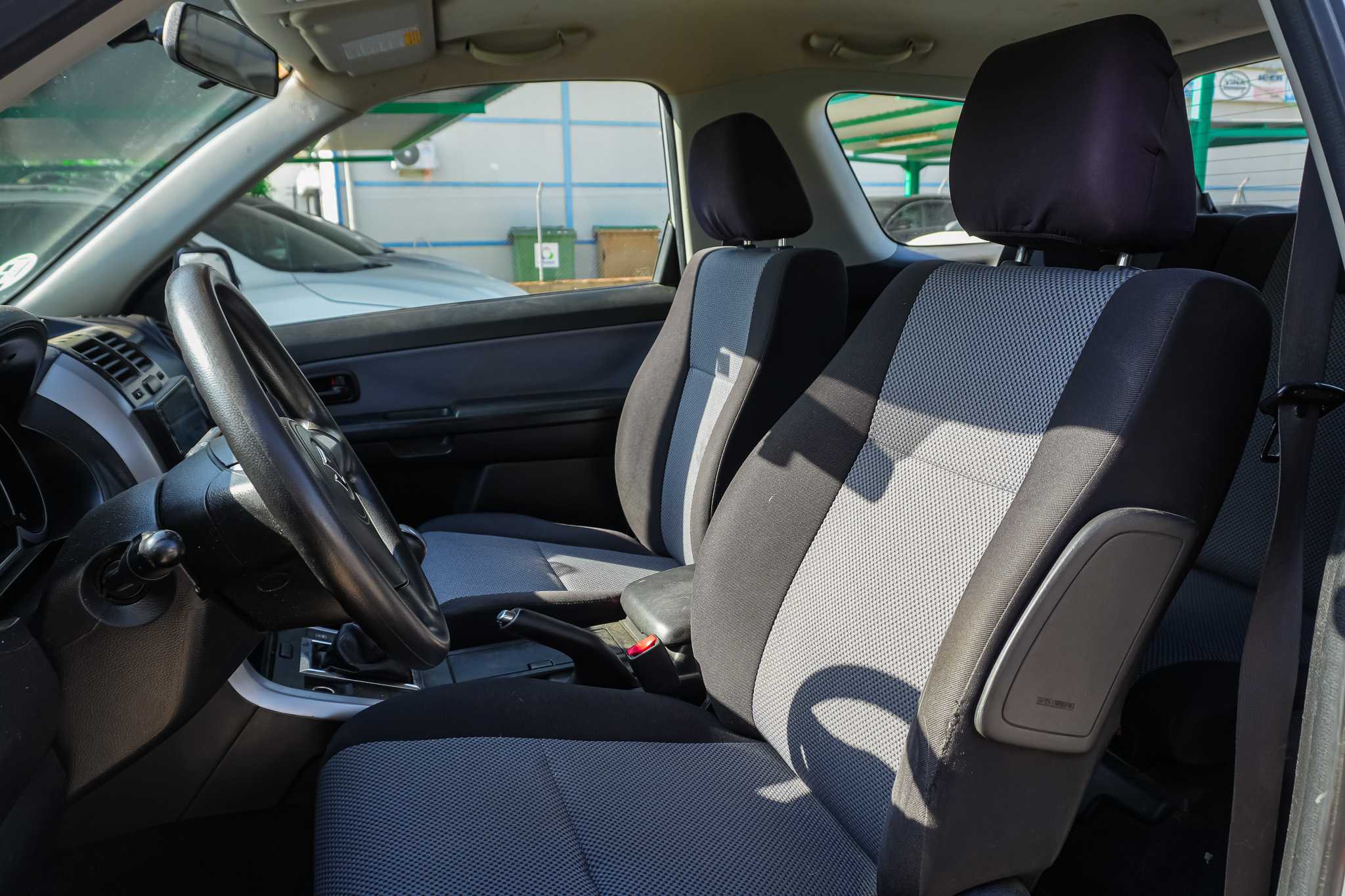 
								SUZUKI Grand Vitara 1.9 DDiS JXE full									