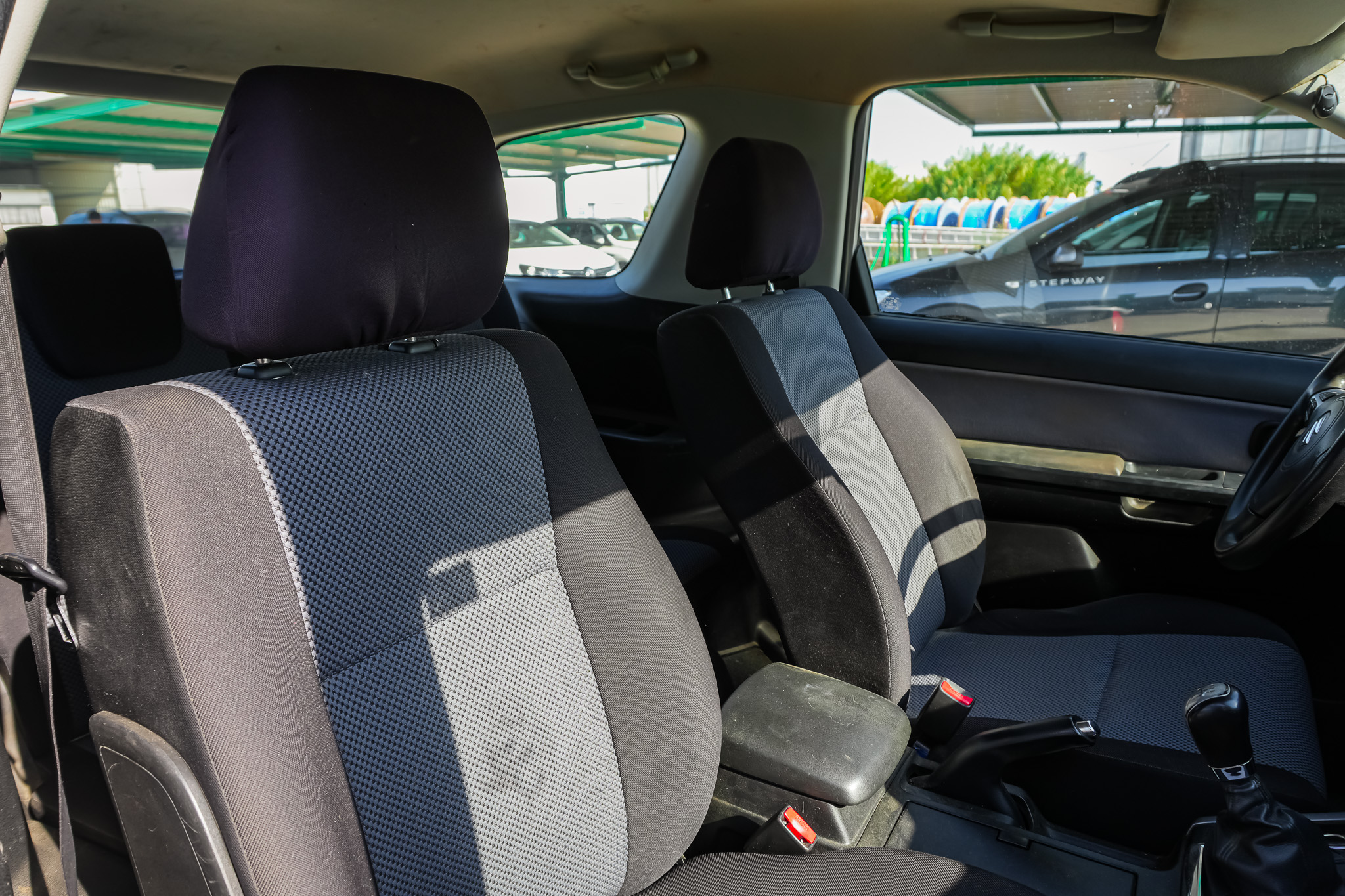 
								SUZUKI Grand Vitara 1.9 DDiS JXE full									