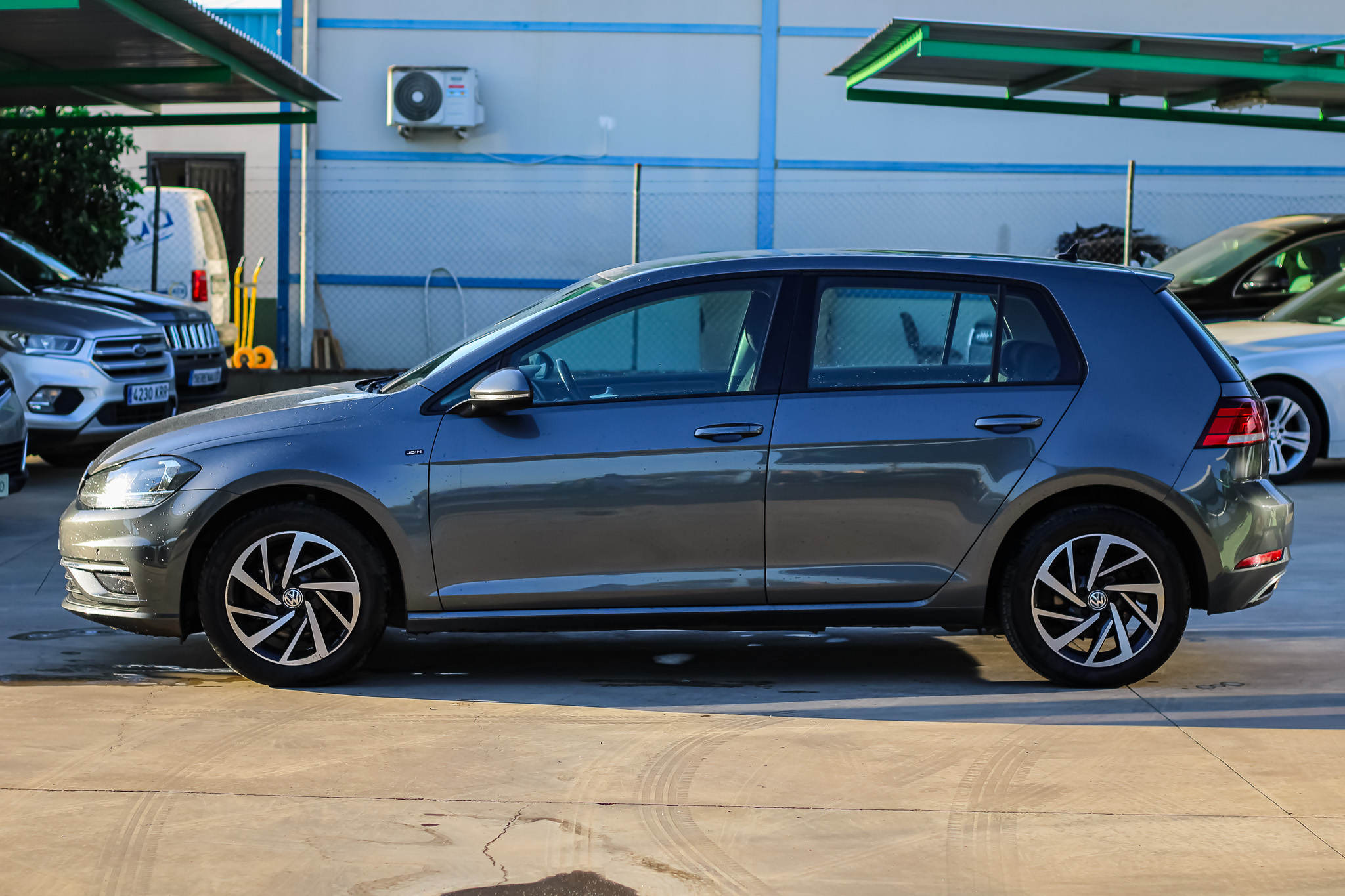 
								VOLKSWAGEN Golf Sport 1.6 TDI 85kW 115CV full									