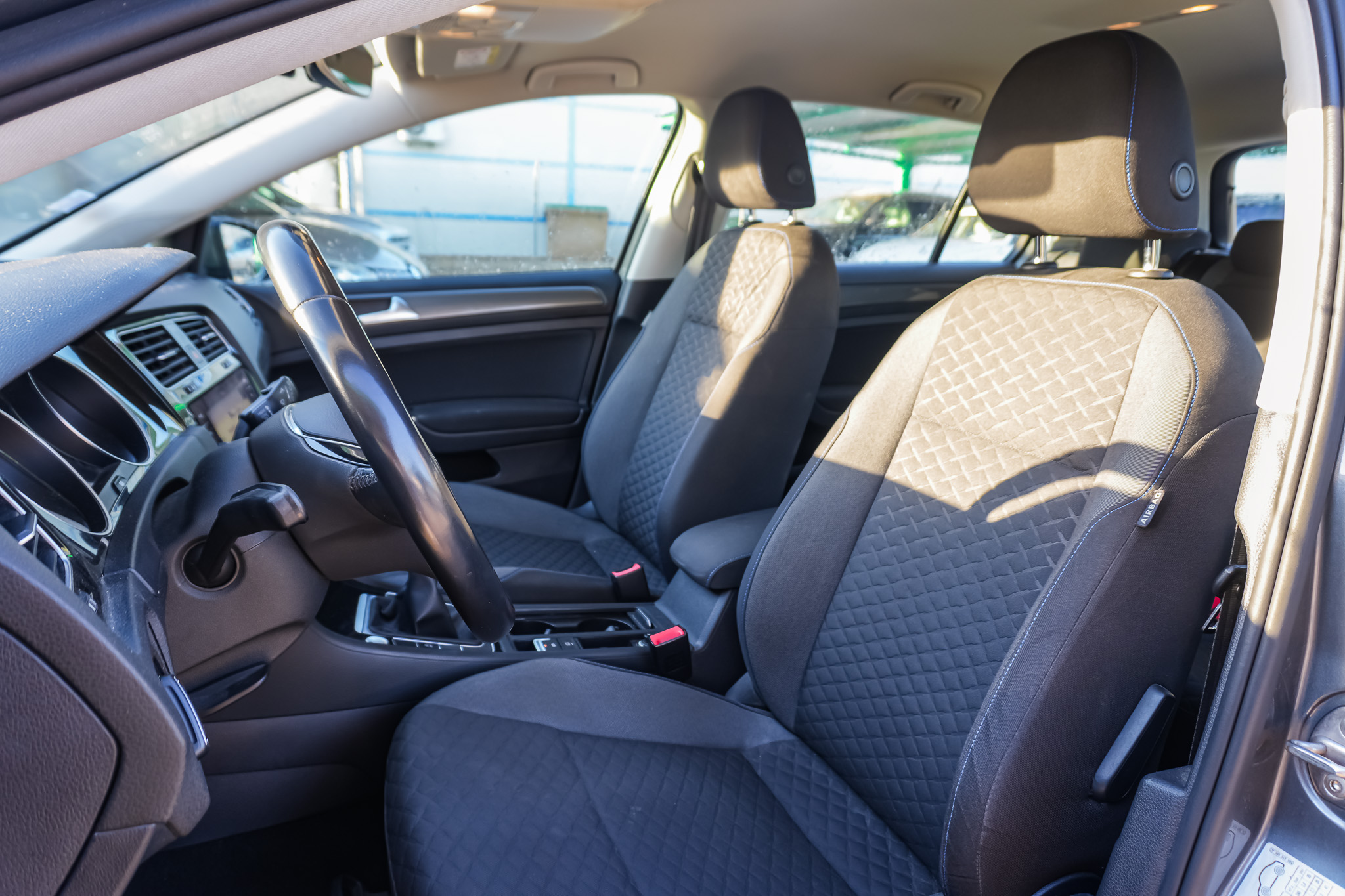 
								VOLKSWAGEN Golf Sport 1.6 TDI 85kW 115CV full									
