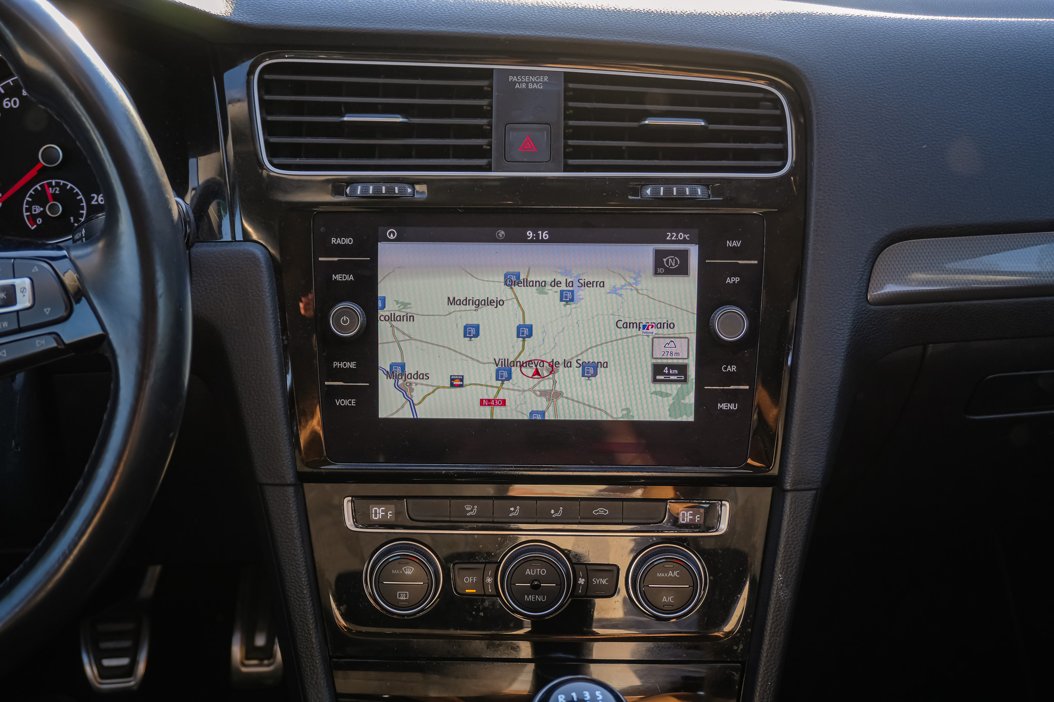 
								VOLKSWAGEN Golf Sport 1.6 TDI 85kW 115CV full									