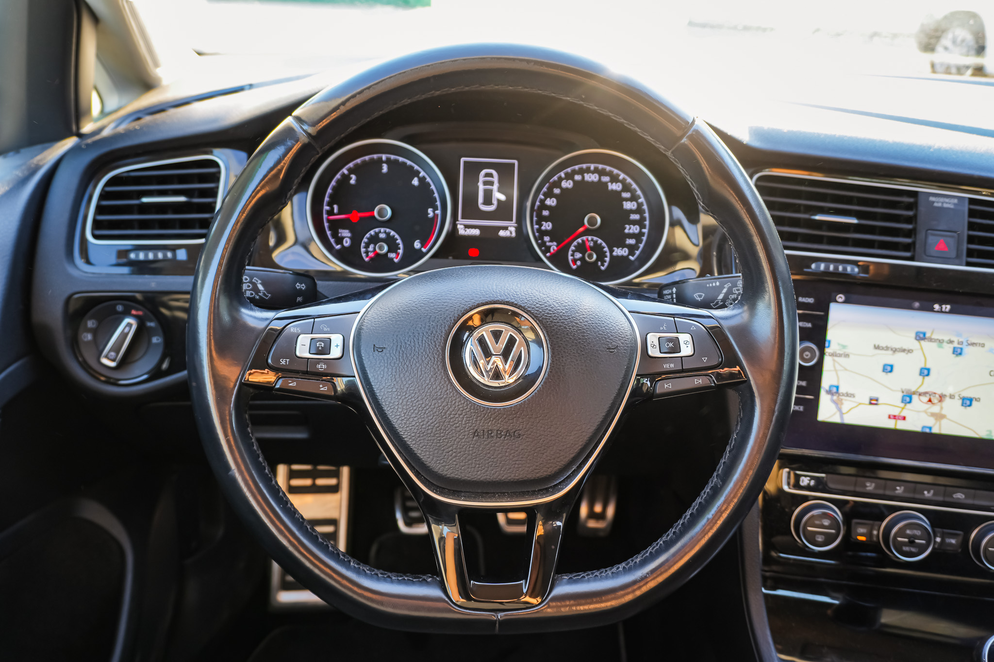 
								VOLKSWAGEN Golf Sport 1.6 TDI 85kW 115CV full									
