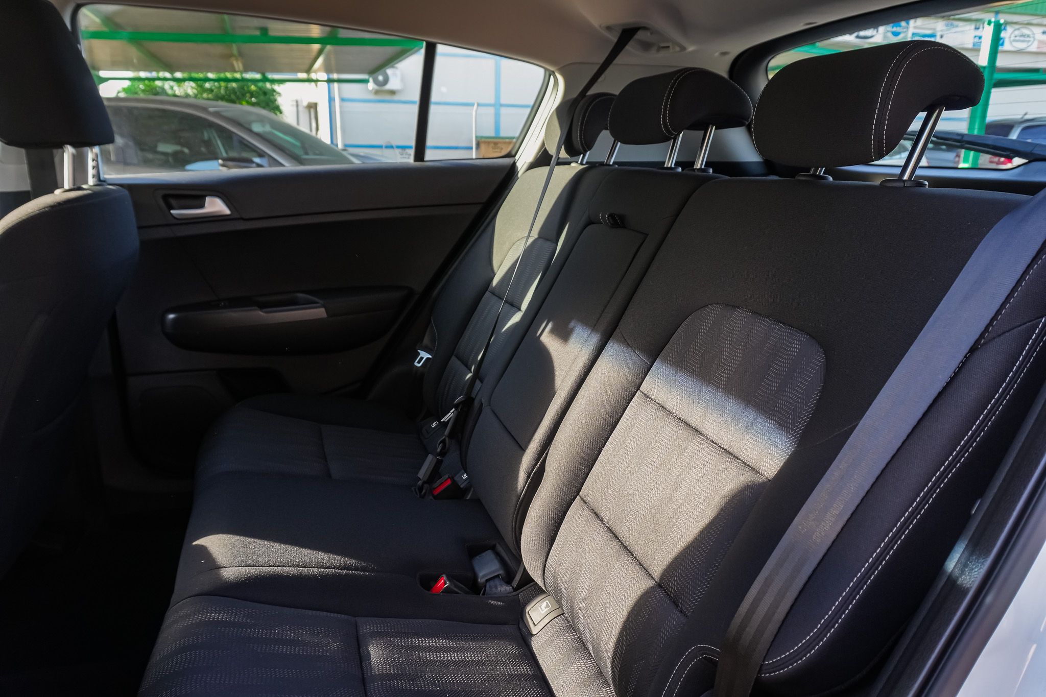 
								KIA Sportage 1.6 CRDi 100kW 136CV Business 4×4 full									