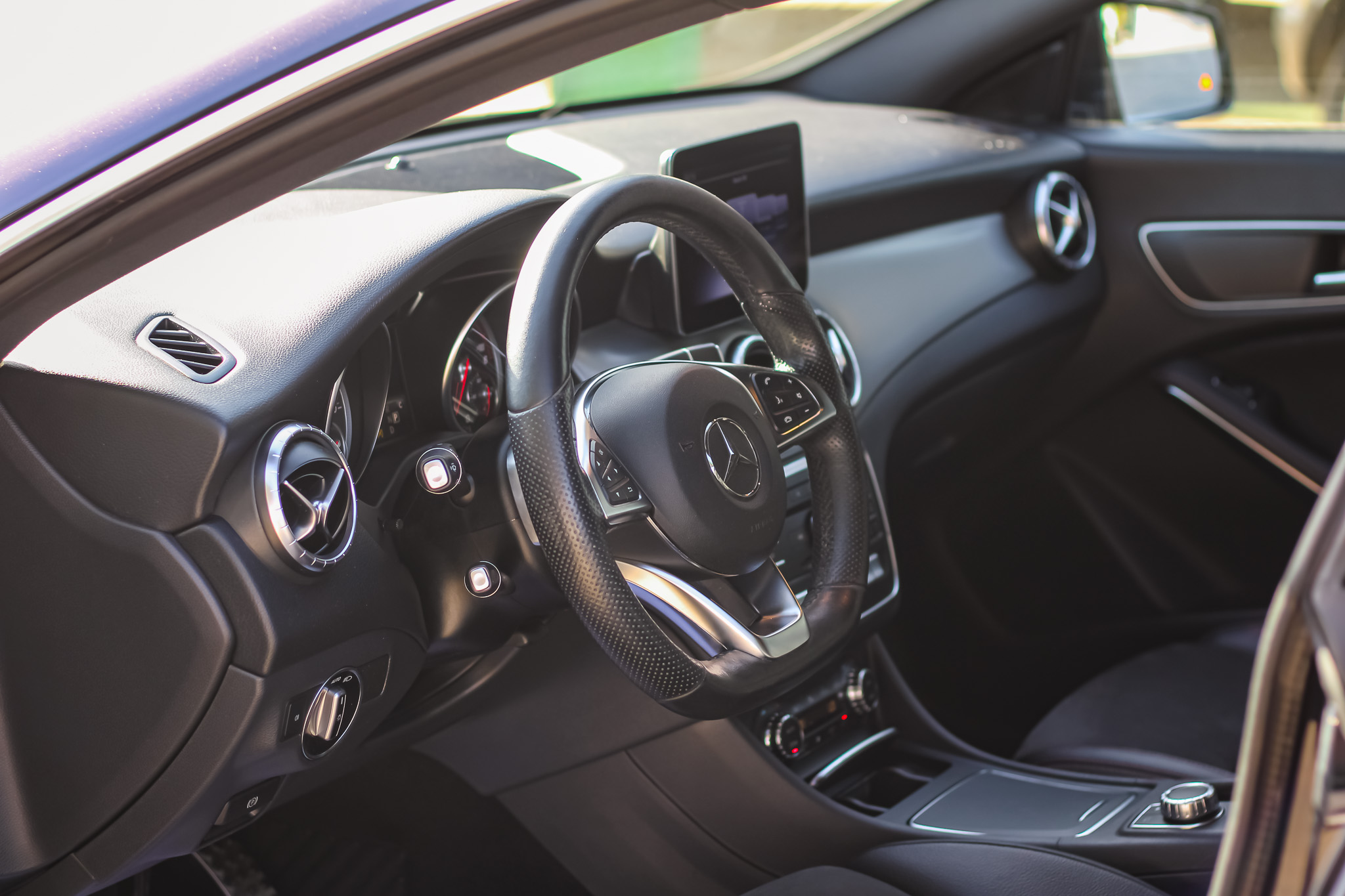 
								Mercedes-Benz CLA-Klasse CLA 200 d AMG Line full									