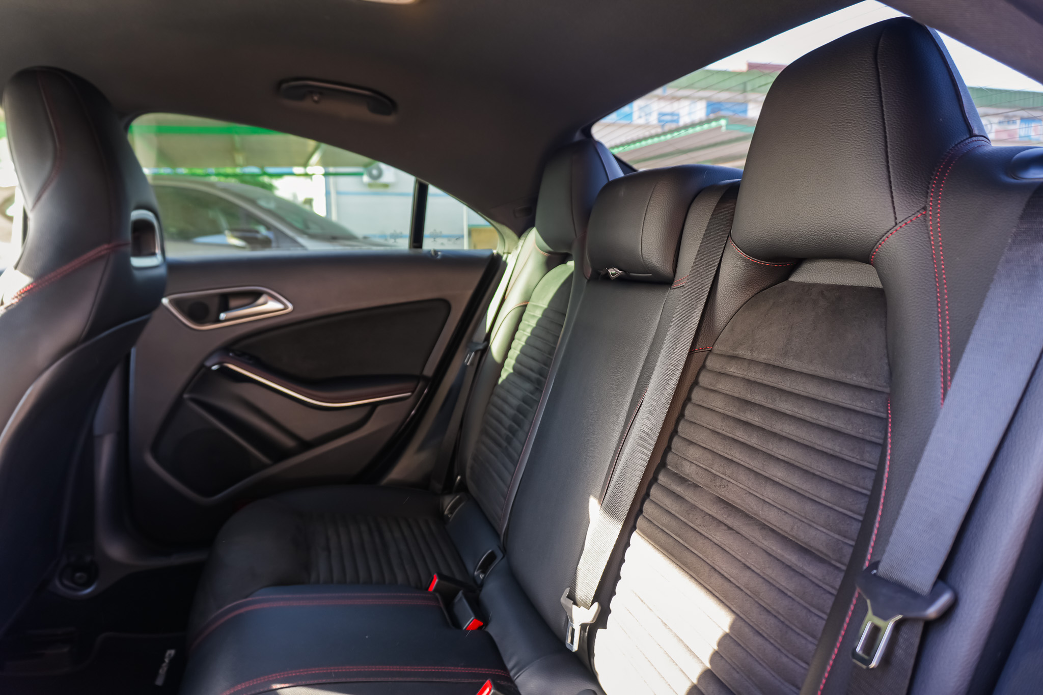 
								Mercedes-Benz CLA-Klasse CLA 200 d AMG Line full									