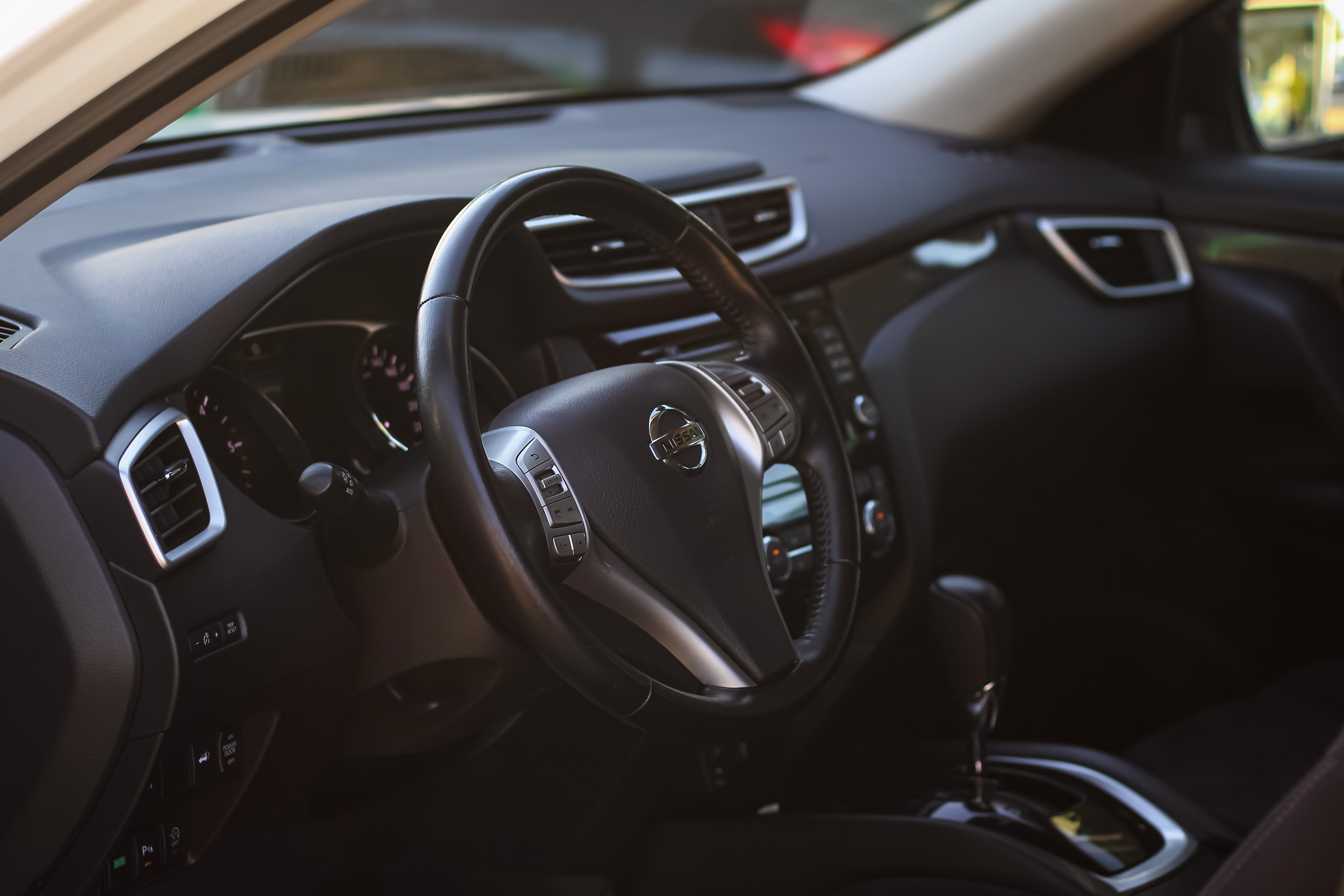 
								NISSAN X-TRAIL dCi 130CV XTRONIC TEKNA 2015 full									