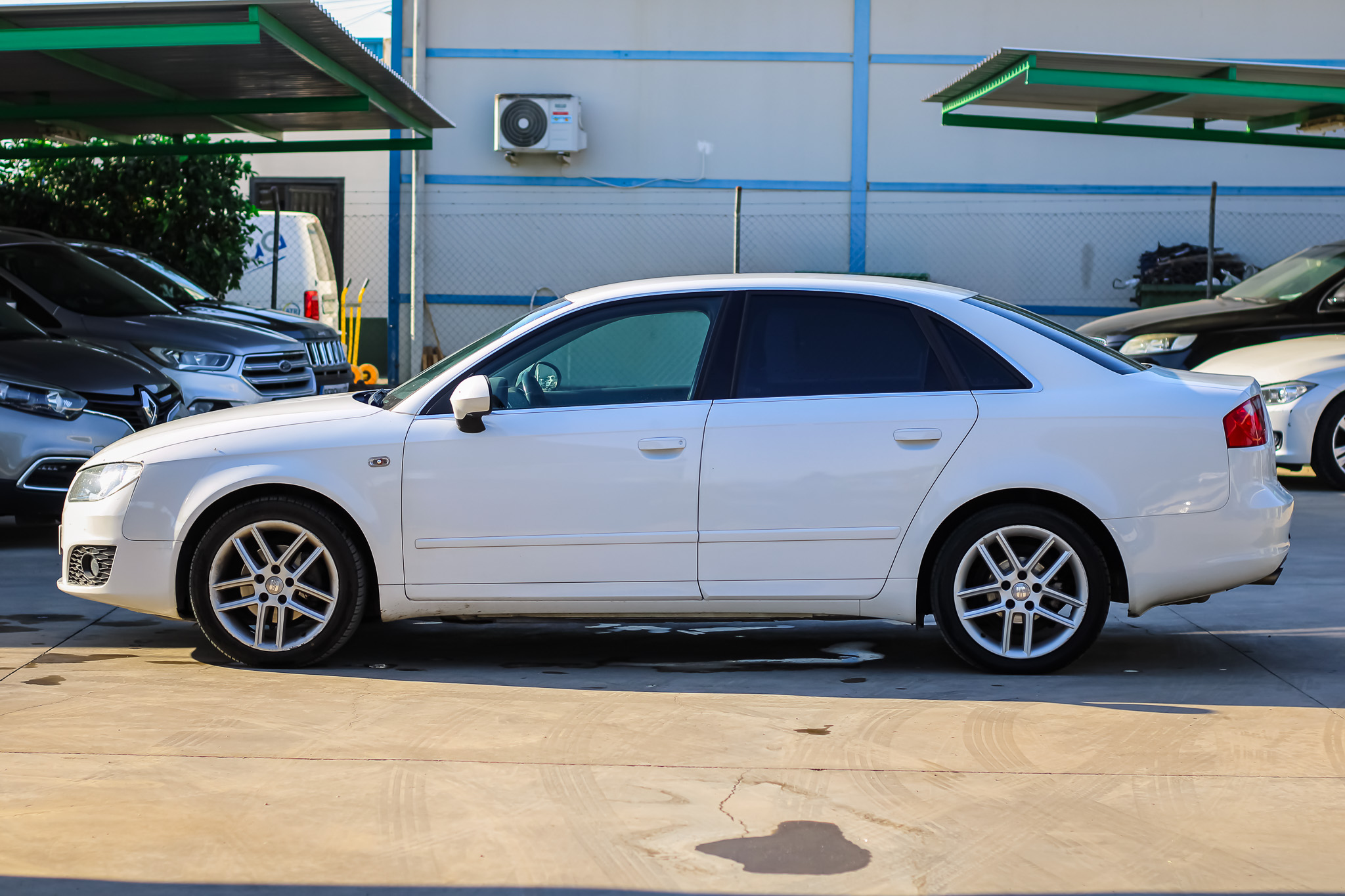 
								SEAT Exeo 2.0 TDI CR 120 CV DPF Style full									